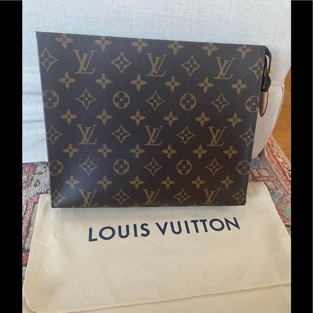 LV monogram Toiletry pouch 26